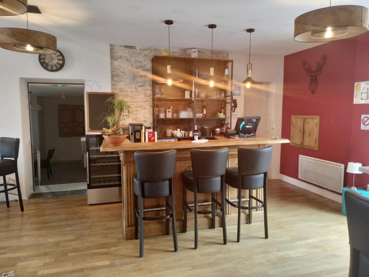 Auberge Des Colettes Coutansouze ภายนอก รูปภาพ